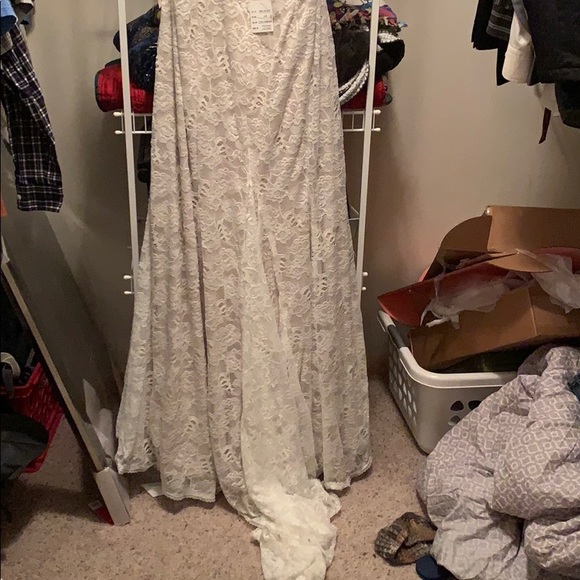 Wedding dress plus size. NWT - Picture 6 of 15